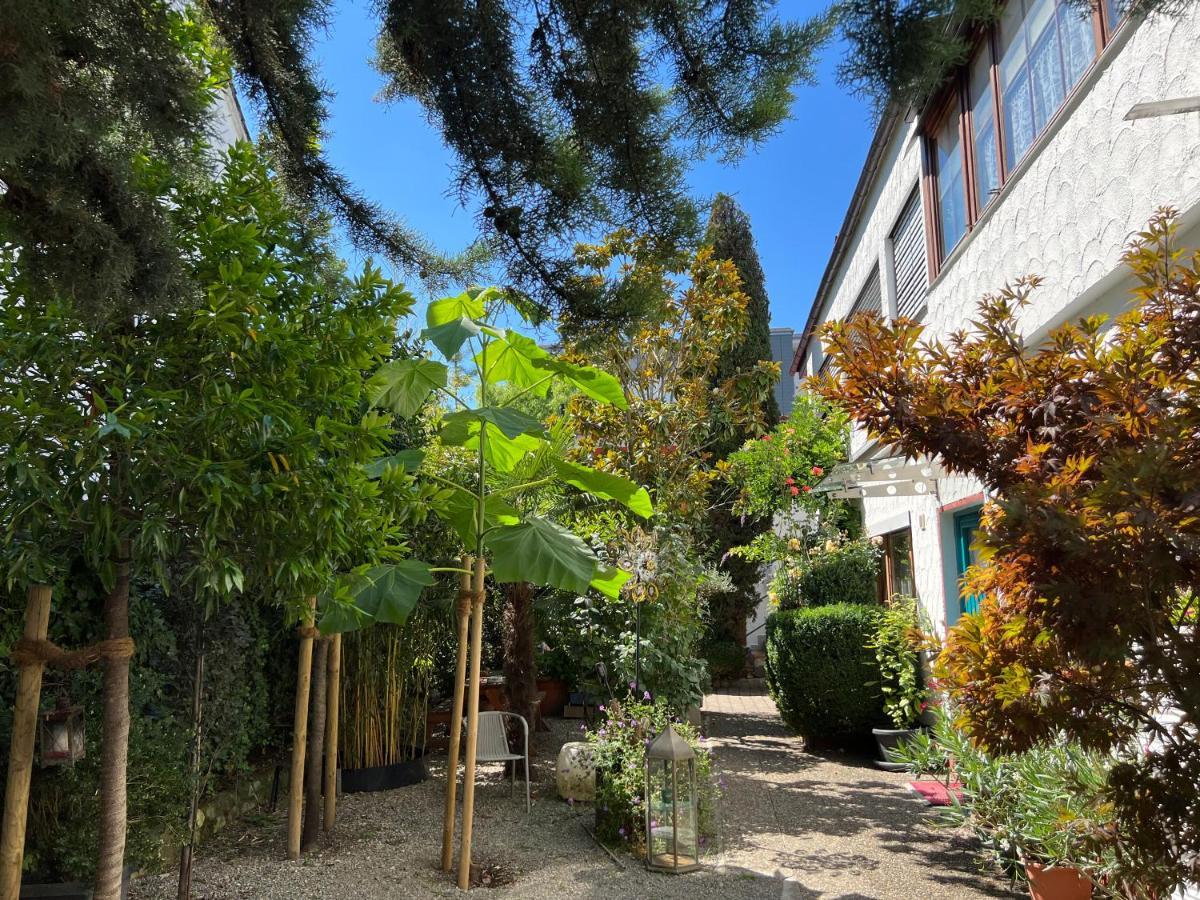 Haus Pia Executive Apartments Friedrichshafen Luaran gambar