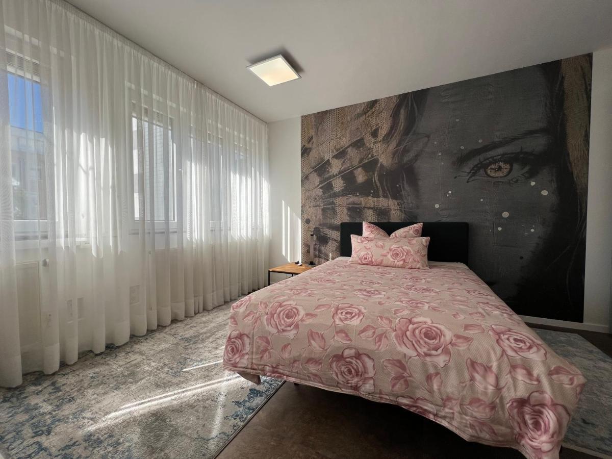 Haus Pia Executive Apartments Friedrichshafen Luaran gambar