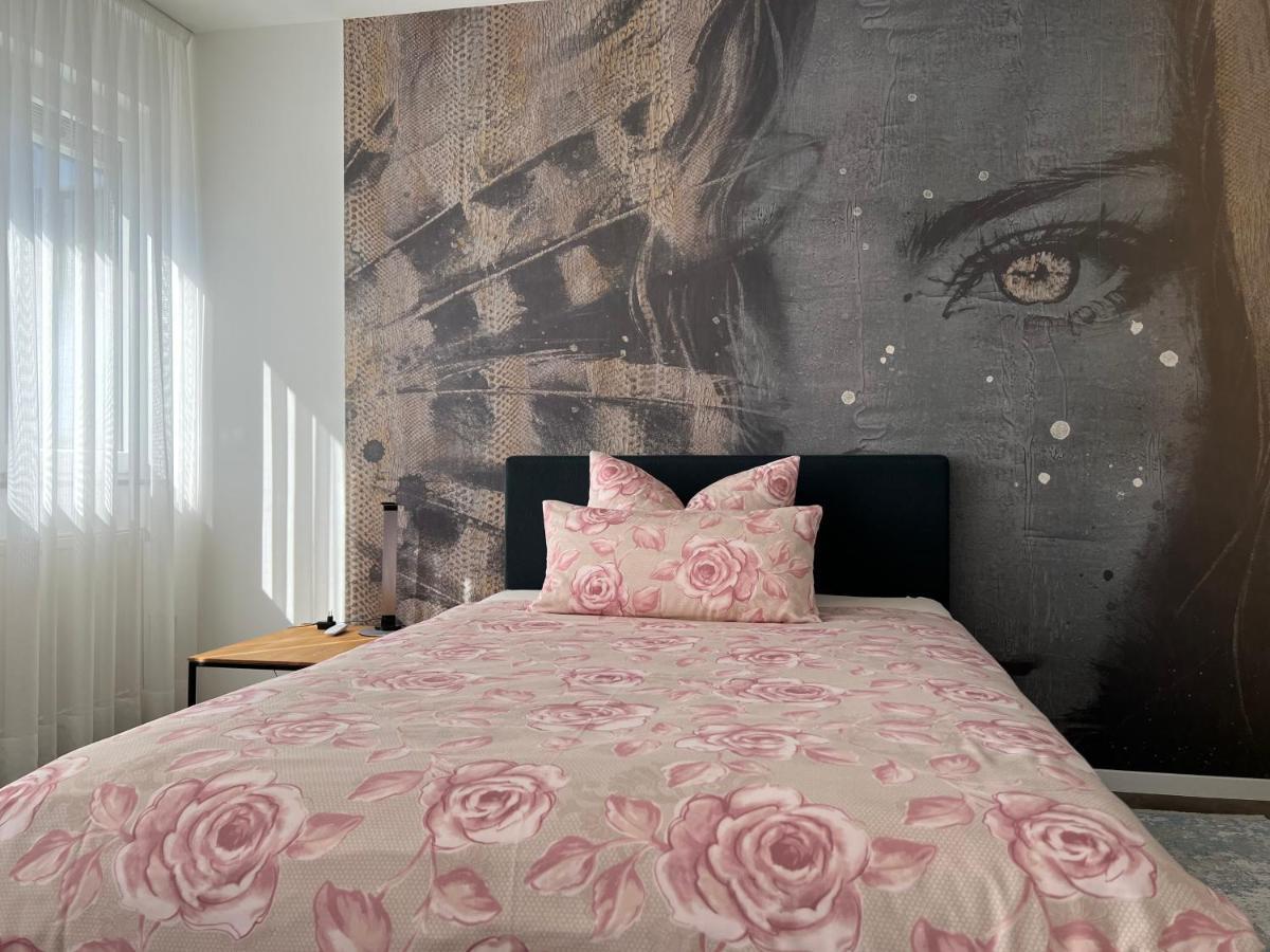 Haus Pia Executive Apartments Friedrichshafen Luaran gambar