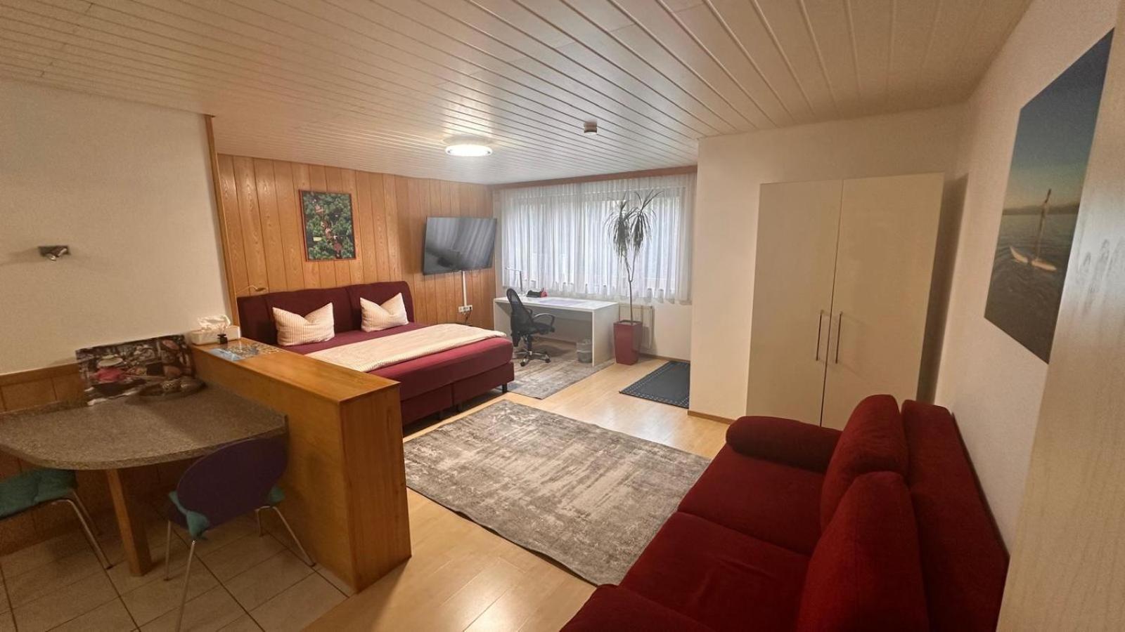 Haus Pia Executive Apartments Friedrichshafen Bilik gambar